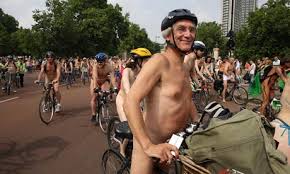 Do you see how important a helmet can be to aerodynamics? These bikers need all the help they can get to fight wind (and other forms of) drag.